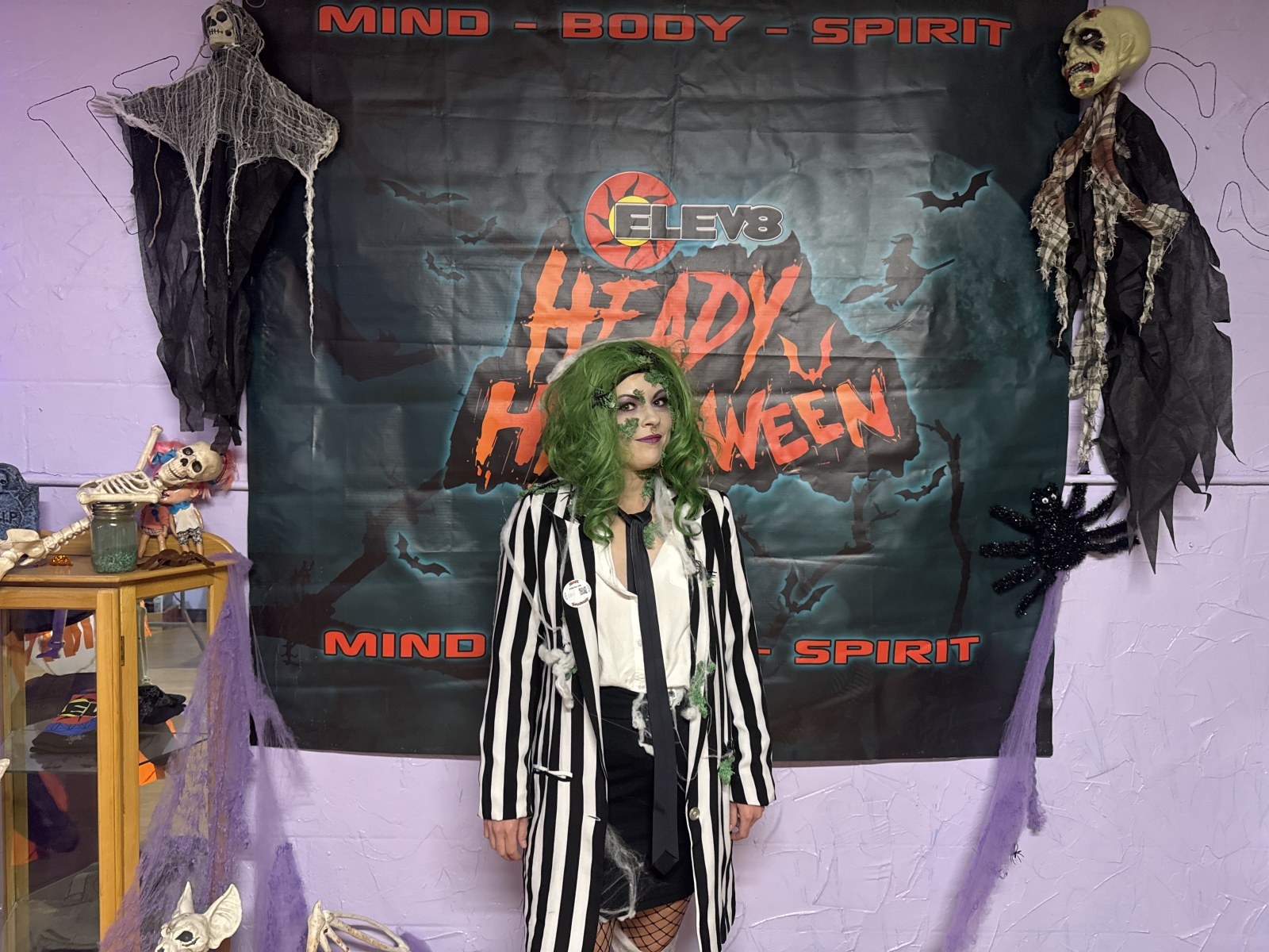 C011 — beetlejuice costume photo