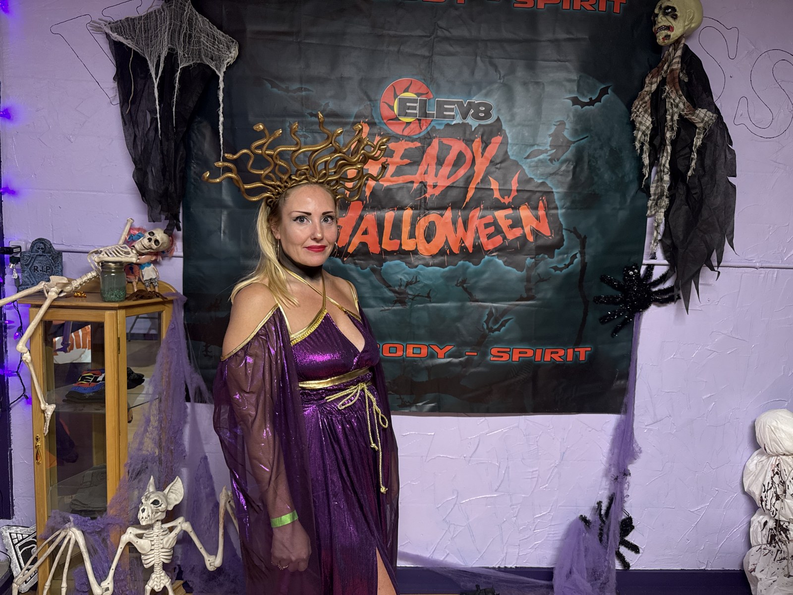 C004 — Medusa costume photo
